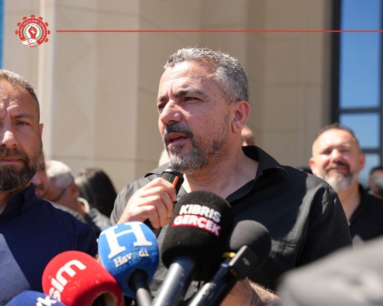 “GELECEĞİMİZ İÇİN BİRLİK, HAKLARIMIZ İÇİN GENEL GREVDEYİZ!”